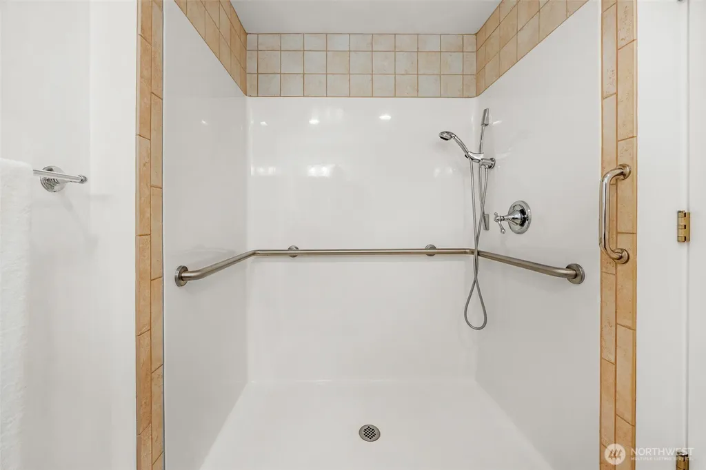 512 167th Ave NE Bellevue WA 98008
