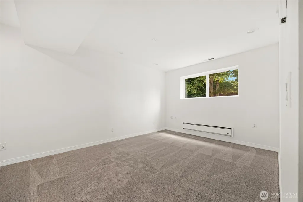 512 167th Ave NE Bellevue WA 98008