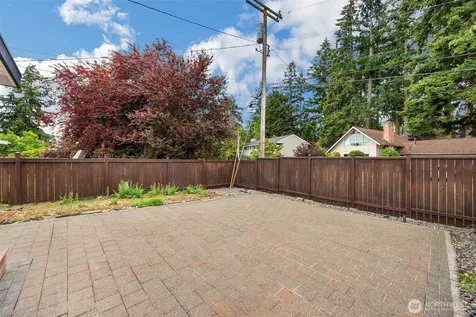 512 167th Ave NE Bellevue WA 98008