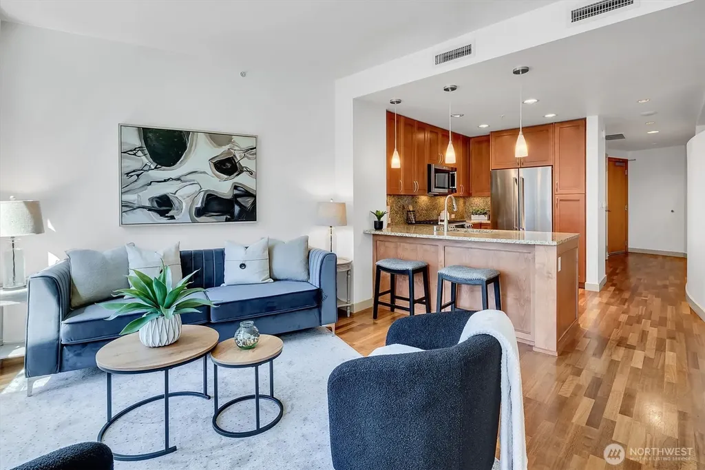 10610 NE 9th Place Bellevue WA 98004