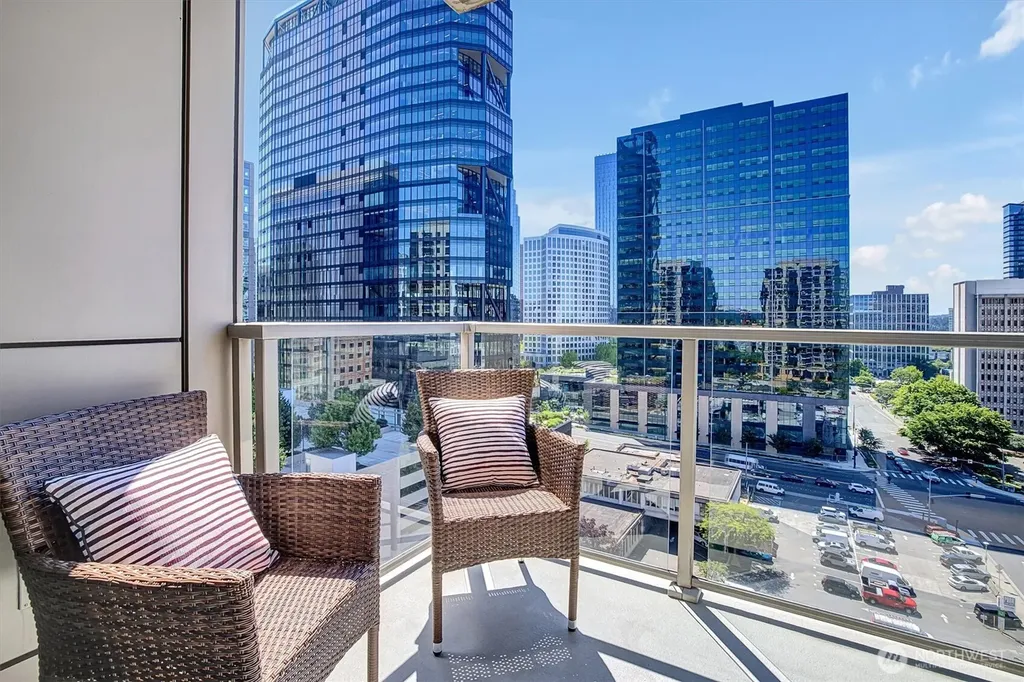 10610 NE 9th Place Bellevue WA 98004