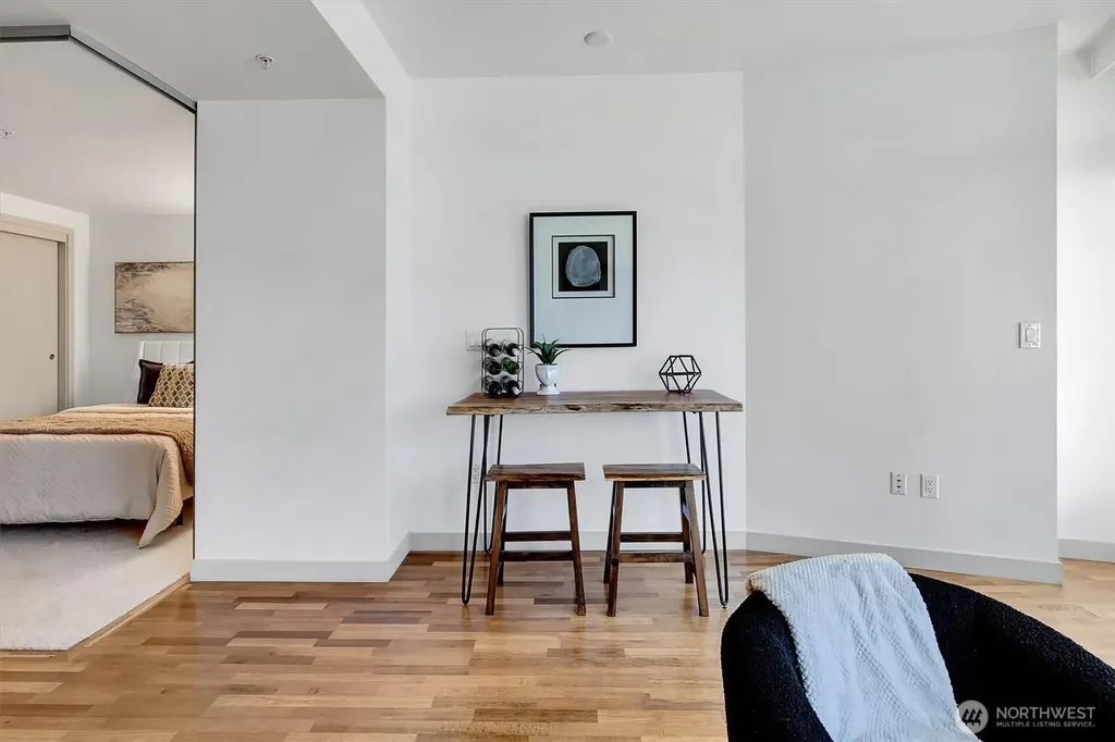 10610 NE 9th Place Bellevue WA 98004