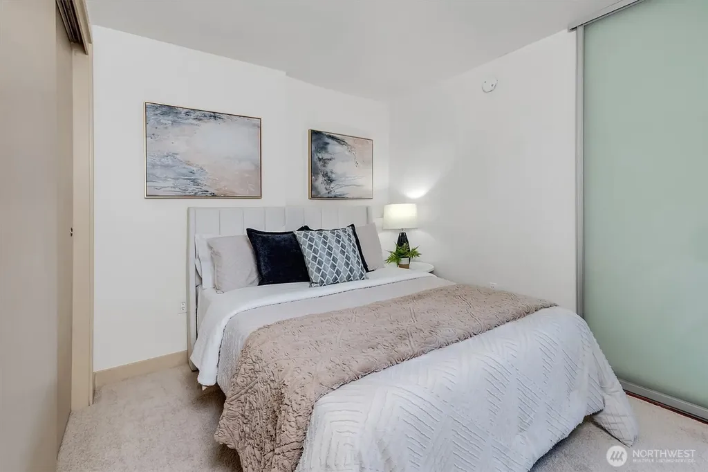 10610 NE 9th Place Bellevue WA 98004