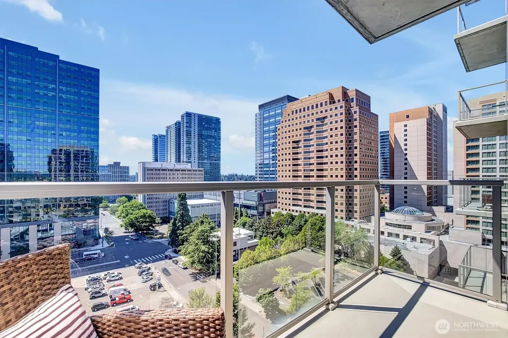 10610 NE 9th Place Bellevue WA 98004