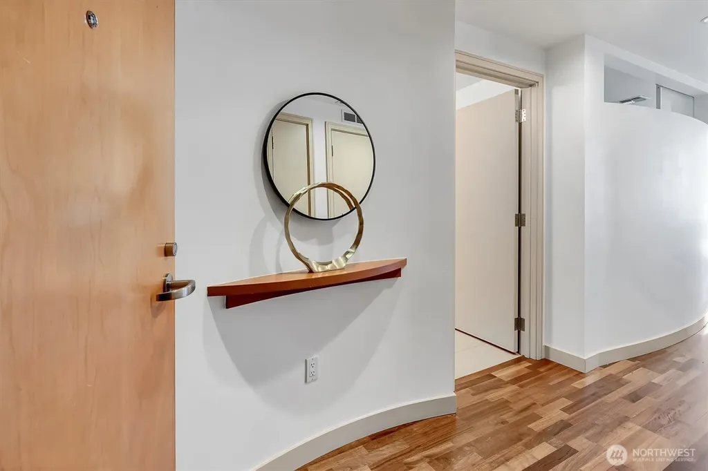 10610 NE 9th Place Bellevue WA 98004