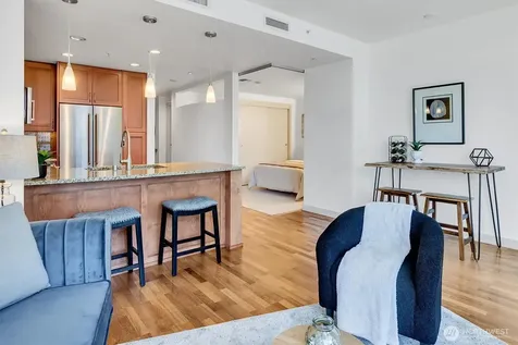 10610 NE 9th Place Bellevue WA 98004