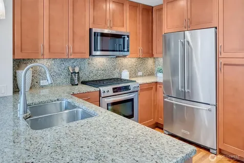 10610 NE 9th Place Bellevue WA 98004