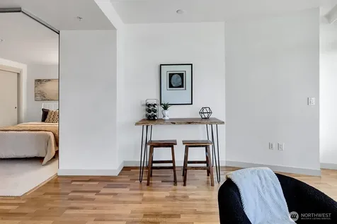 10610 NE 9th Place Bellevue WA 98004