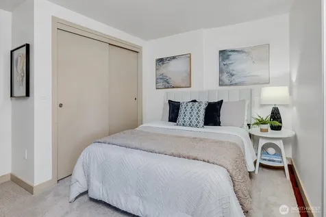 10610 NE 9th Place Bellevue WA 98004