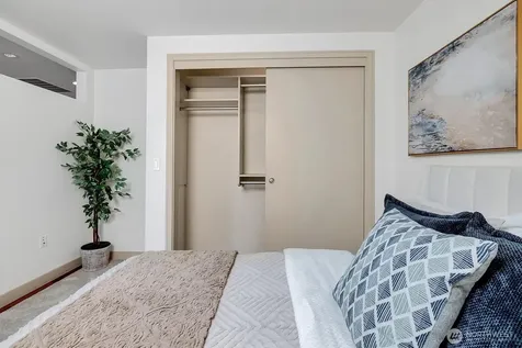 10610 NE 9th Place Bellevue WA 98004