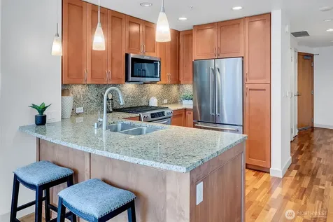 10610 NE 9th Place Bellevue WA 98004
