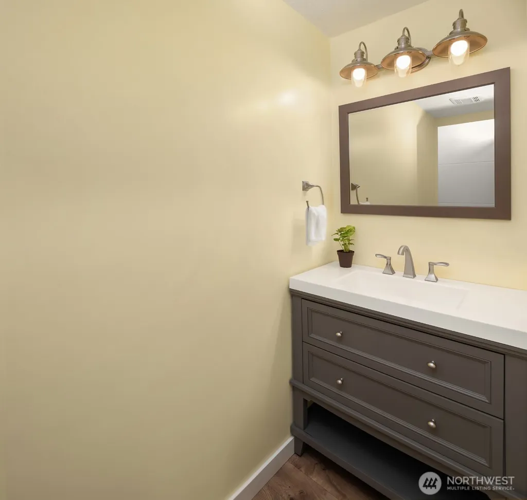 15417 21st Avenue SW Burien WA 98166