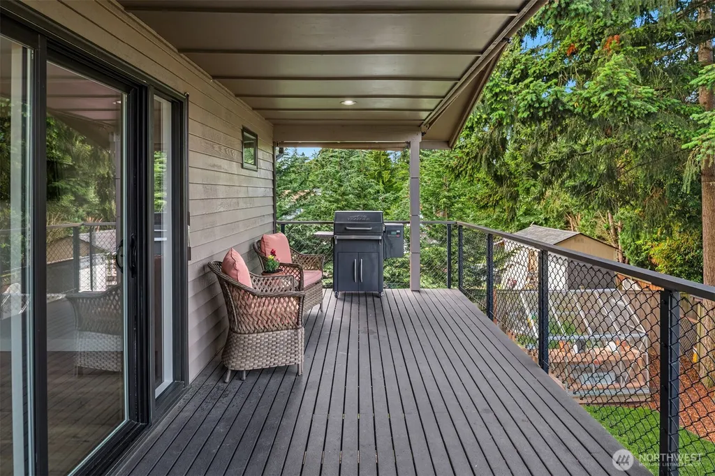 15417 21st Avenue SW Burien WA 98166
