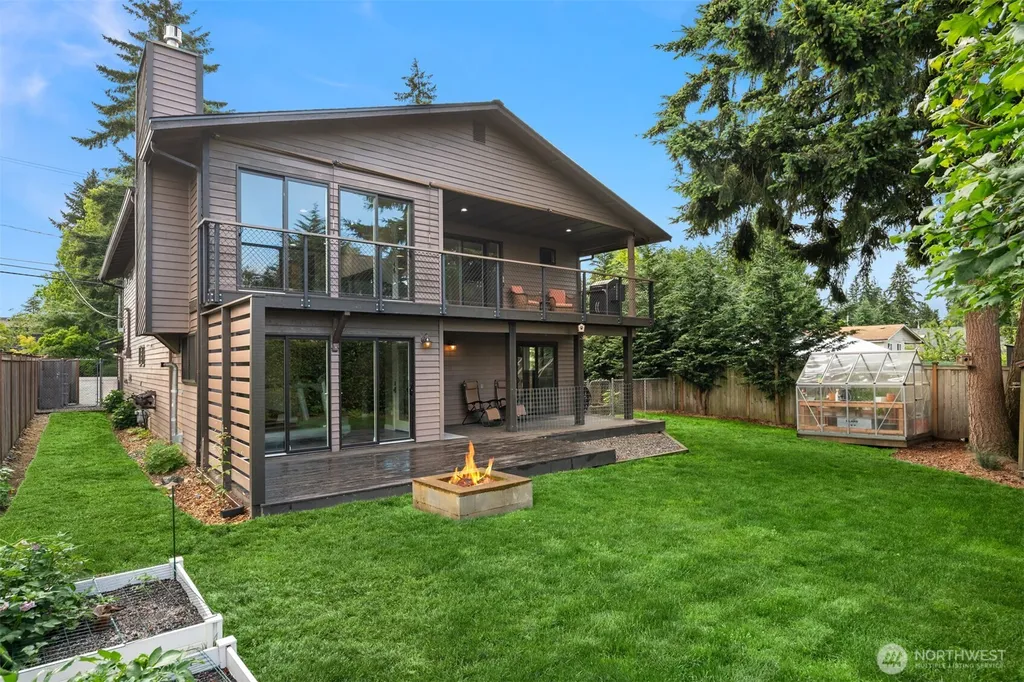 15417 21st Avenue SW Burien WA 98166