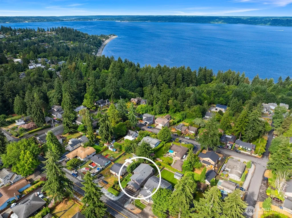 15417 21st Avenue SW Burien WA 98166