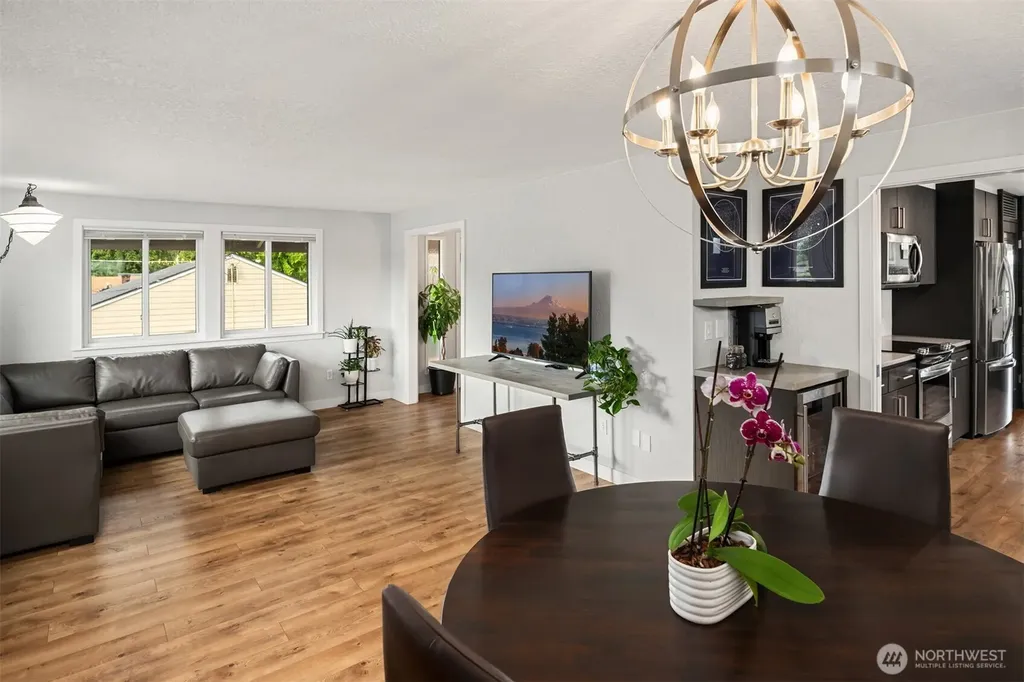 15417 21st Avenue SW Burien WA 98166