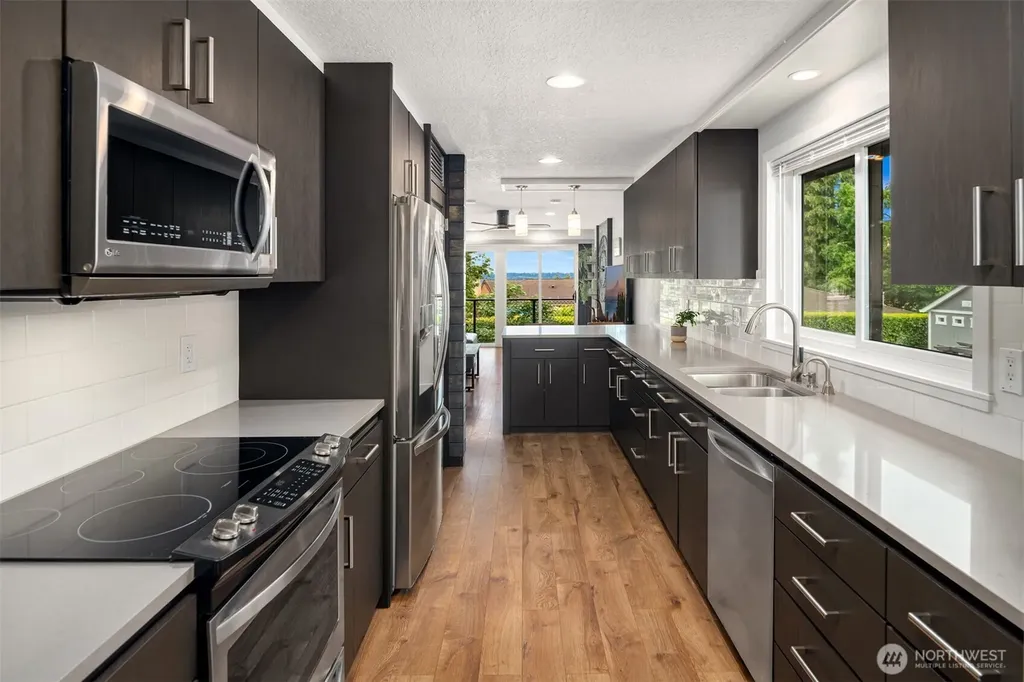 15417 21st Avenue SW Burien WA 98166