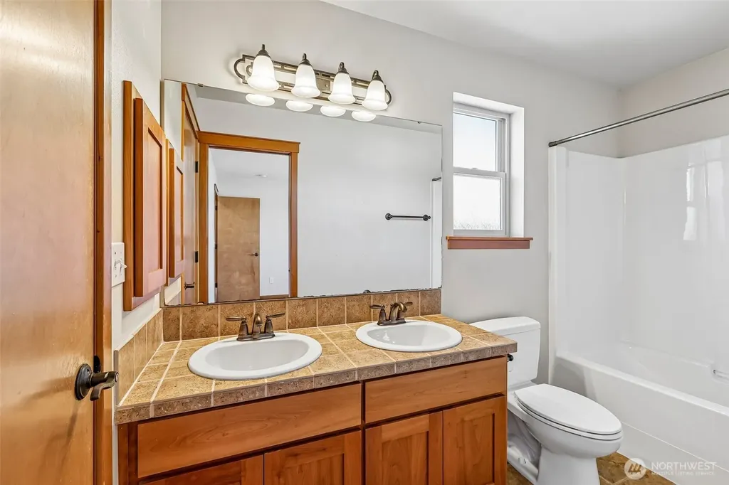 18915 42nd Drive NE Arlington WA 98223