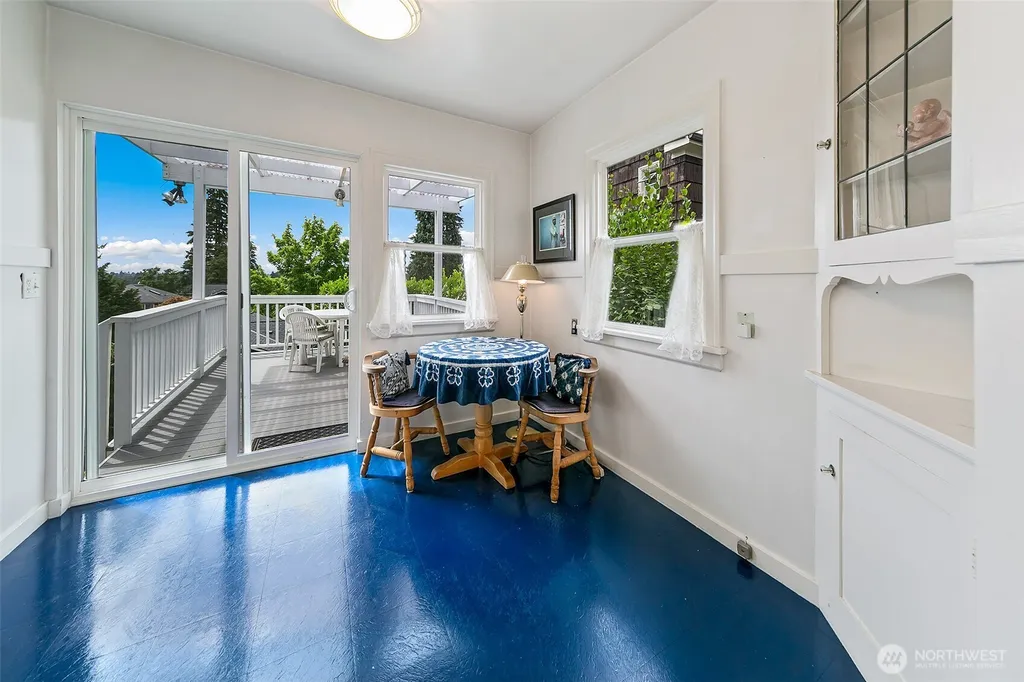 6249 30th Avenue NE Seattle WA 98115