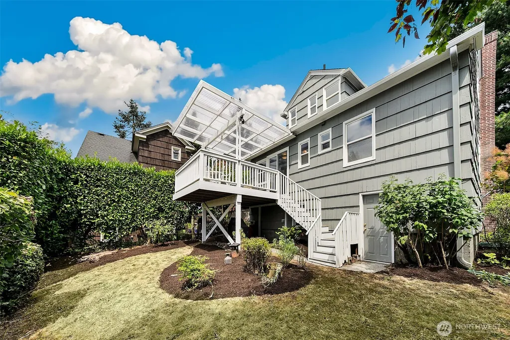 6249 30th Avenue NE Seattle WA 98115