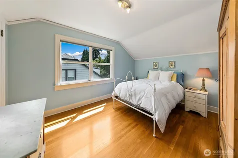 6249 30th Avenue NE Seattle WA 98115