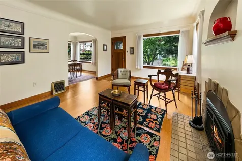 6249 30th Avenue NE Seattle WA 98115