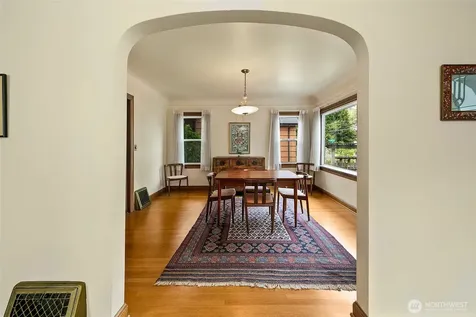 6249 30th Avenue NE Seattle WA 98115