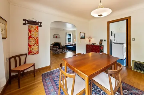 6249 30th Avenue NE Seattle WA 98115
