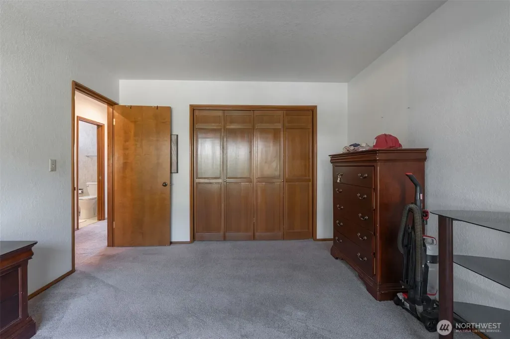 395 NE Washington Avenue Chehalis WA 98532