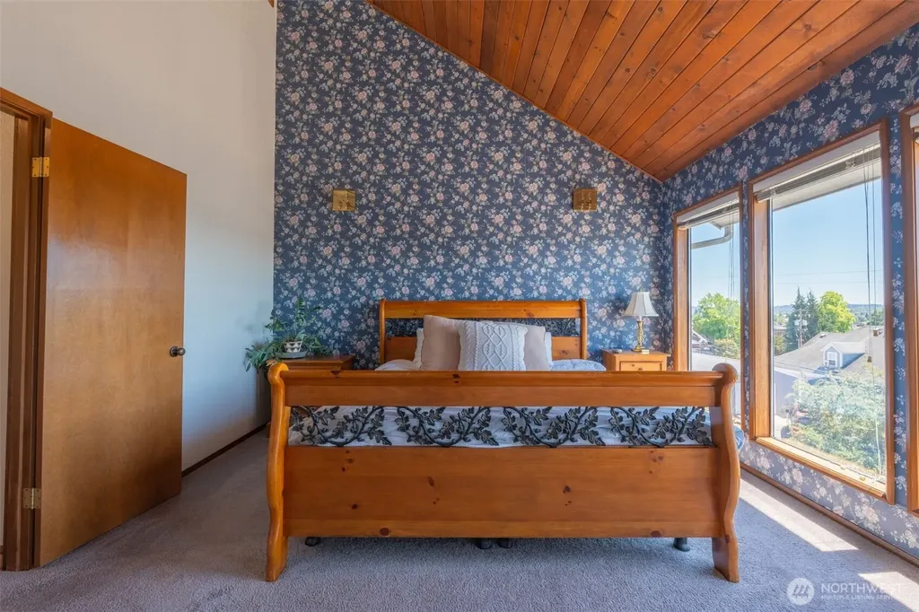 395 NE Washington Avenue Chehalis WA 98532