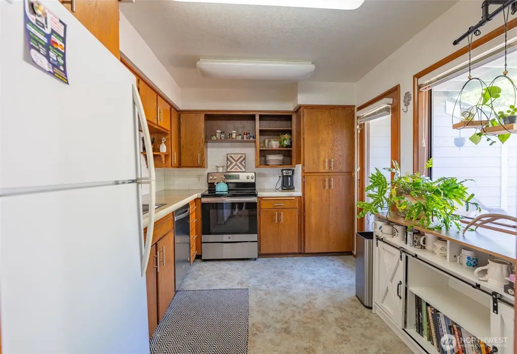 395 NE Washington Avenue Chehalis WA 98532