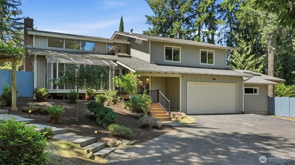 2209 W Lake Sammamish Parkway NE Redmond WA 98052