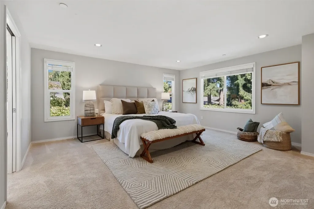 2209 W Lake Sammamish Parkway NE Redmond WA 98052