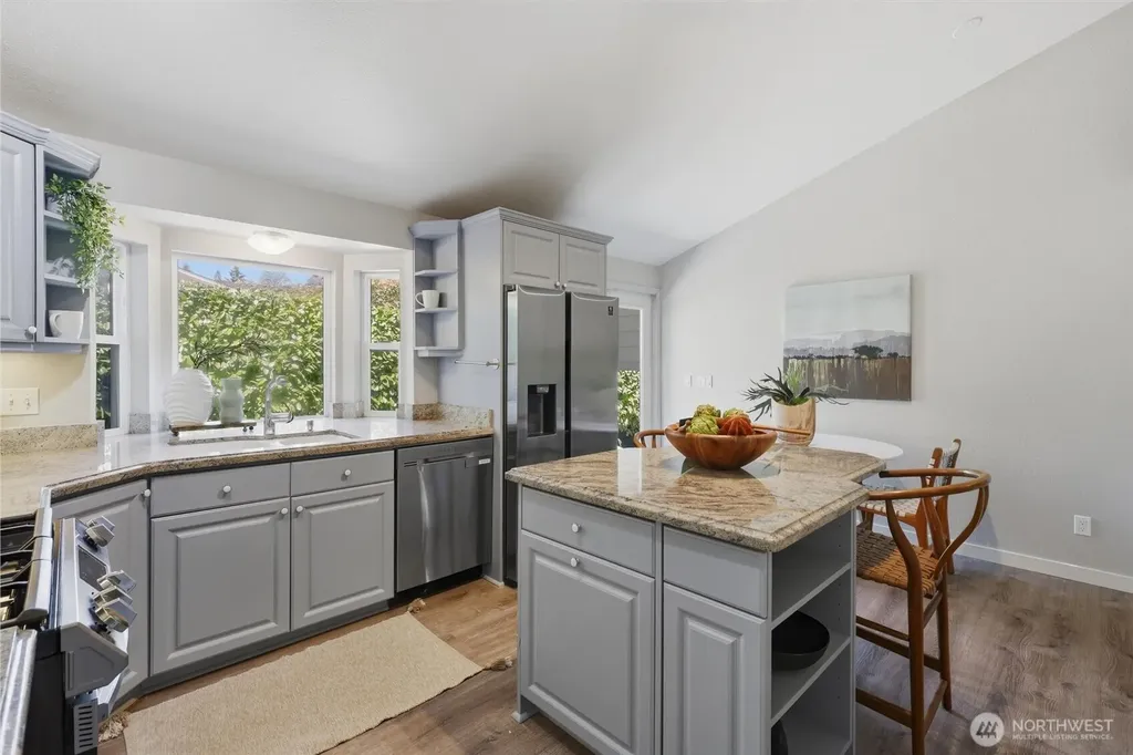 2209 W Lake Sammamish Parkway NE Redmond WA 98052