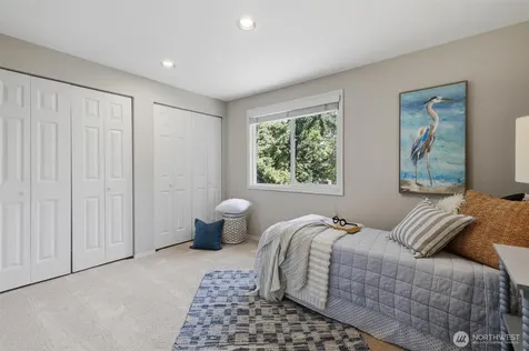 2209 W Lake Sammamish Parkway NE Redmond WA 98052