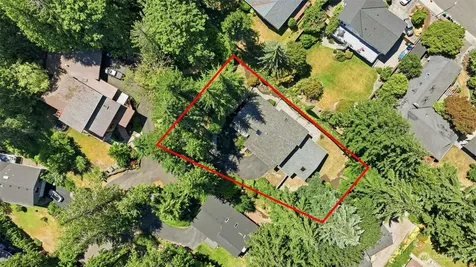 2209 W Lake Sammamish Parkway NE Redmond WA 98052