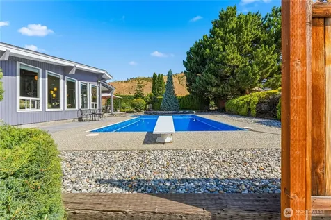 221 Olive Street Cashmere WA 98815