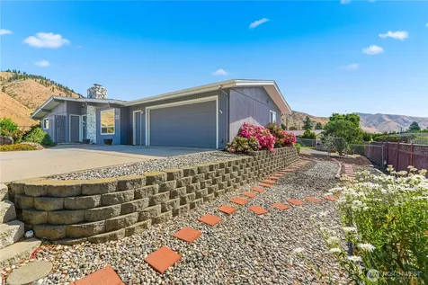 221 Olive Street Cashmere WA 98815