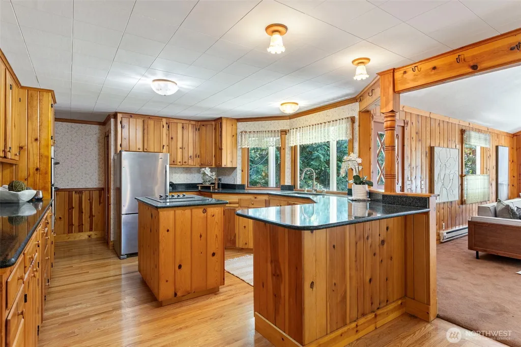 2015 290th Avenue NE Carnation WA 98014