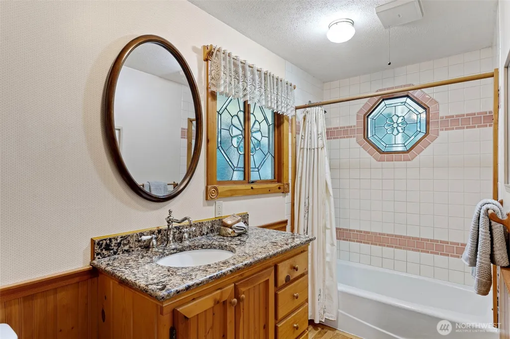 2015 290th Avenue NE Carnation WA 98014