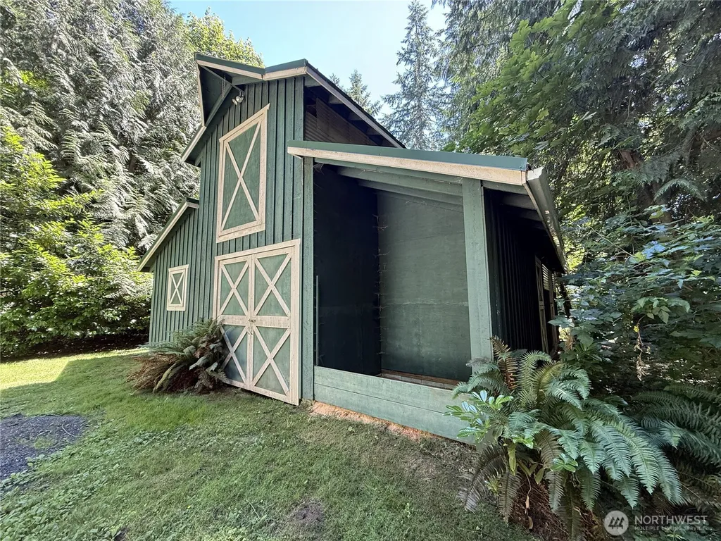 2015 290th Avenue NE Carnation WA 98014