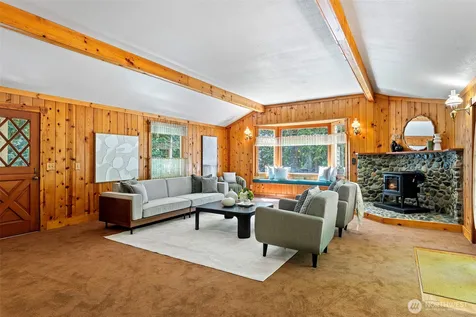 2015 290th Avenue NE Carnation WA 98014