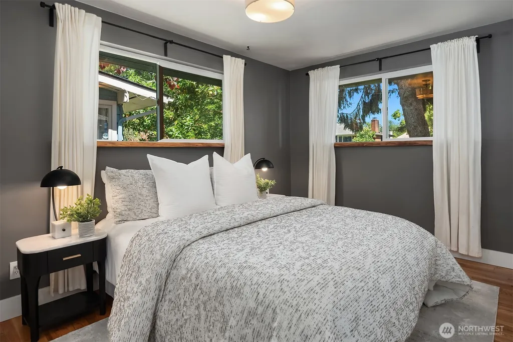 6359 18th Avenue SW Seattle WA 98106