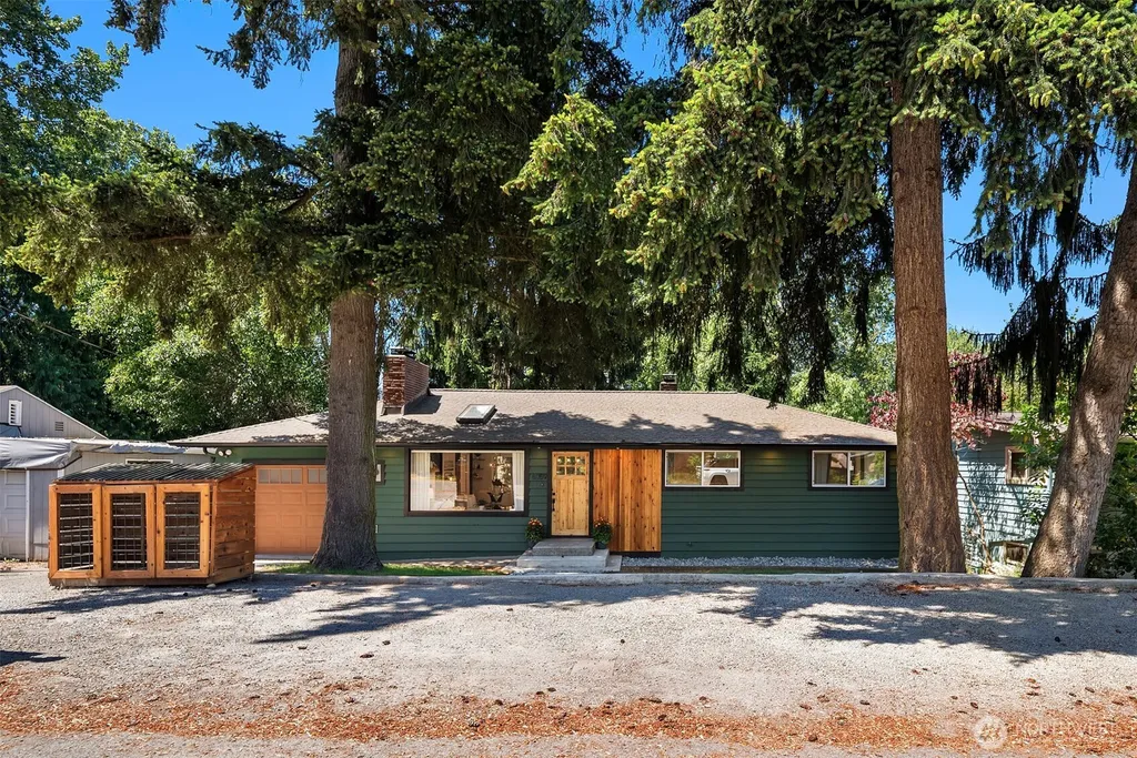 6359 18th Avenue SW Seattle WA 98106