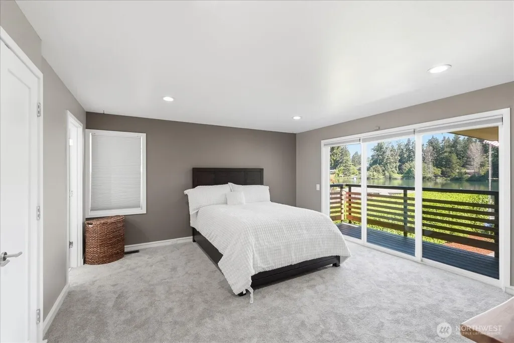10837 Evergreen Terrace SW Lakewood WA 98498