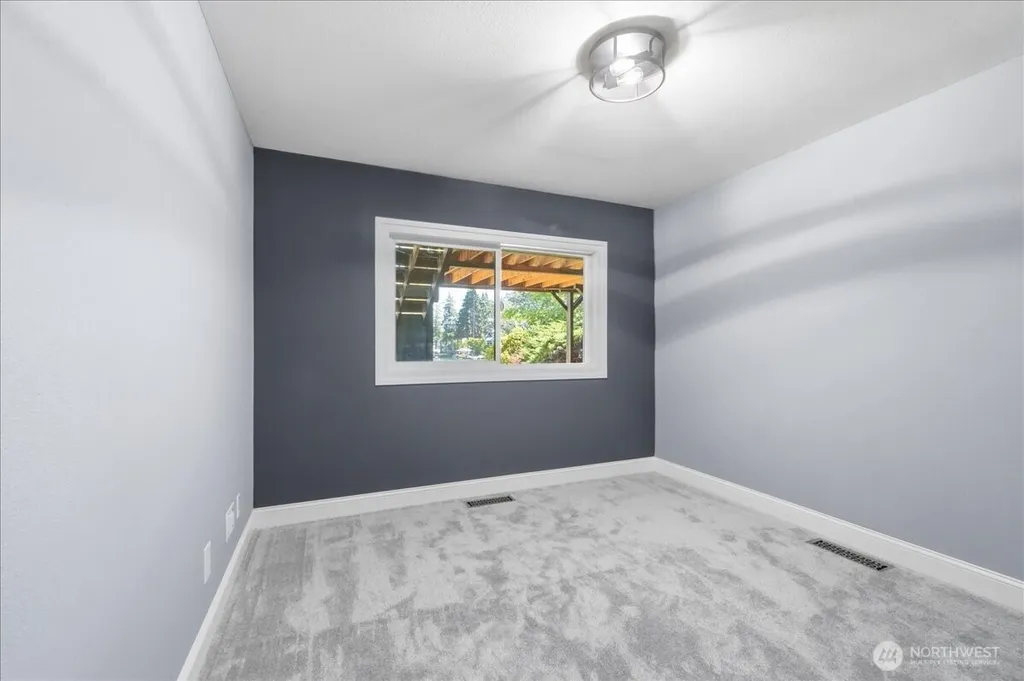 10837 Evergreen Terrace SW Lakewood WA 98498
