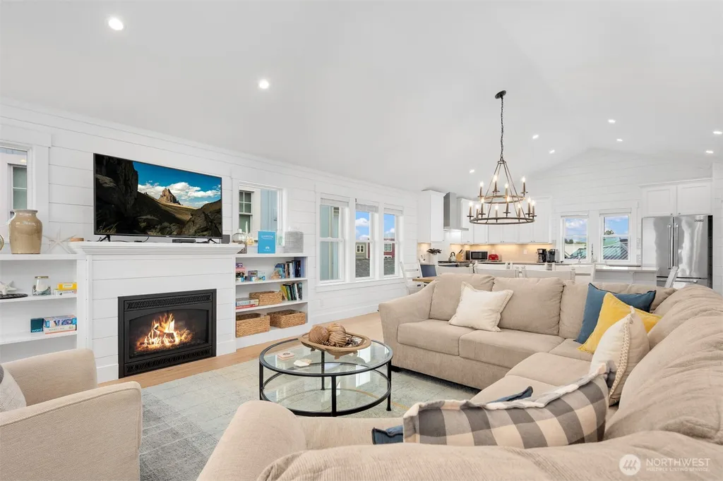 14 Ocean Tide Lane Pacific Beach WA 98571