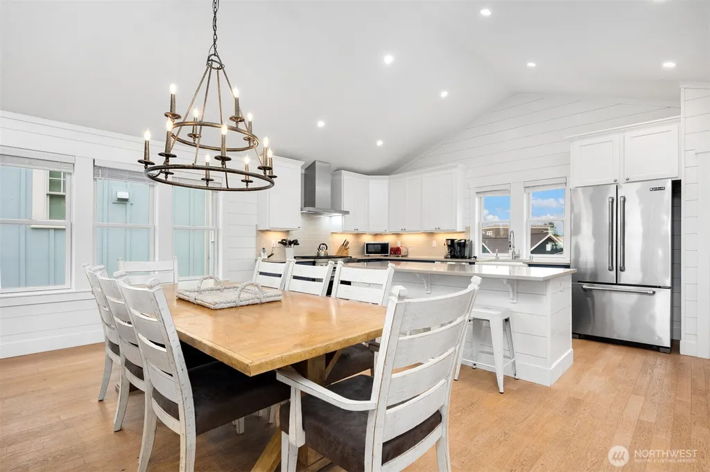 14 Ocean Tide Lane Pacific Beach WA 98571