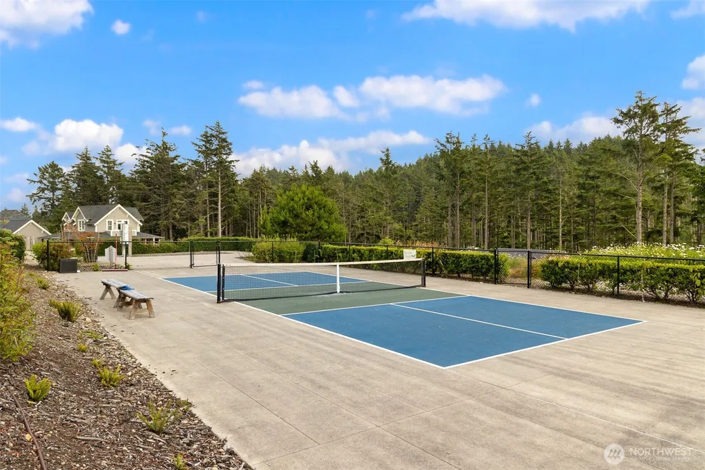 14 Ocean Tide Lane Pacific Beach WA 98571