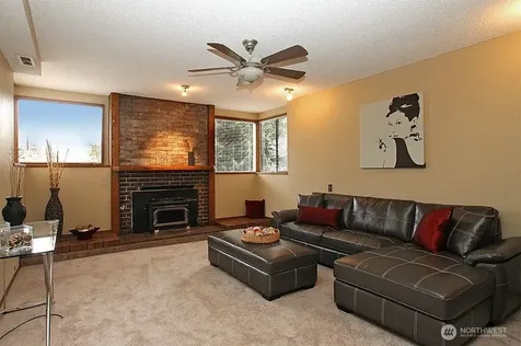 15501 SE 46th Way Bellevue WA 98006